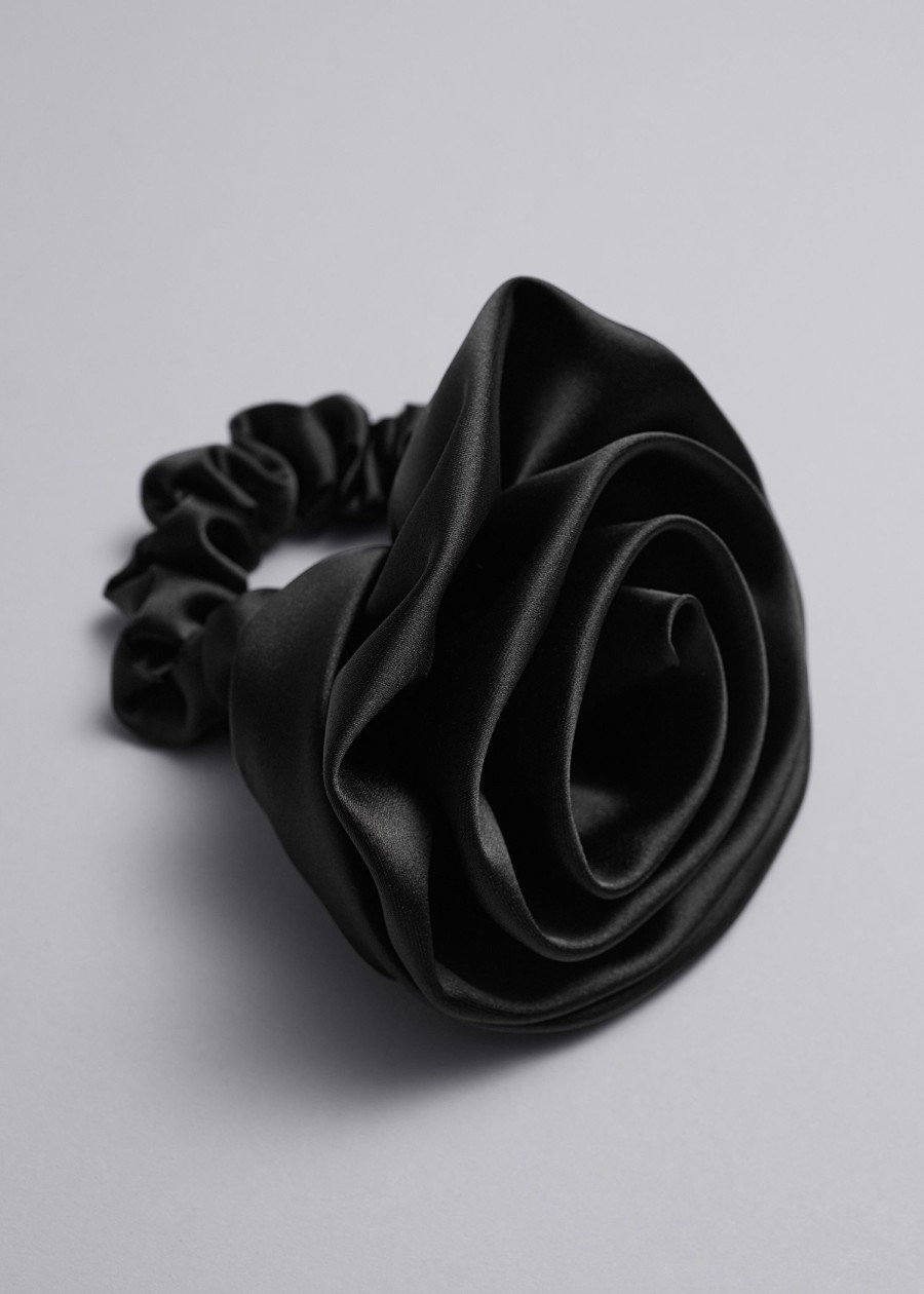 Tilbehor & Other Stories | Satin Rose Scrunchie Svart