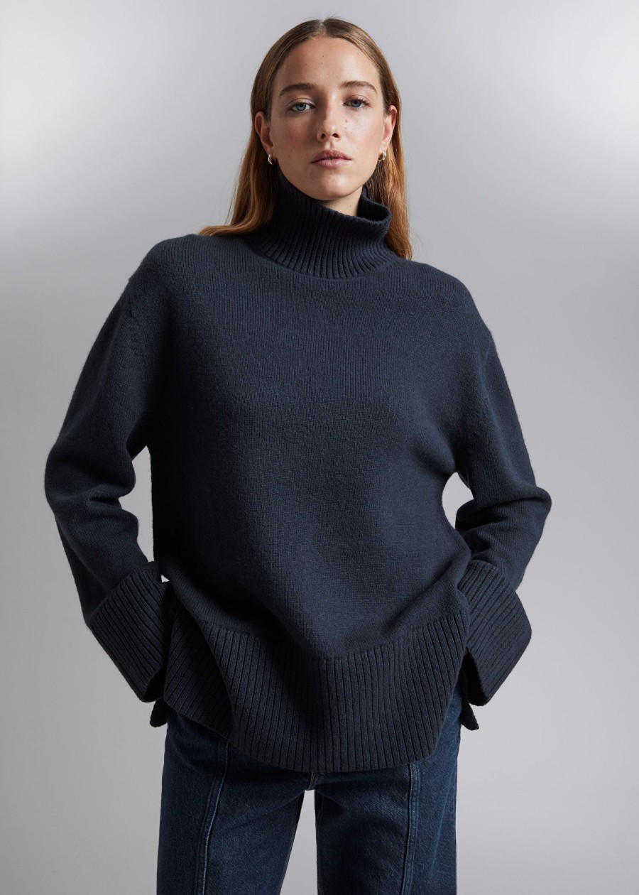 Klaer & Other Stories | Oversized Turtleneck Merino Genser Marinen